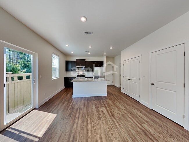 Foto del edificio - 32974 Lookout Ln