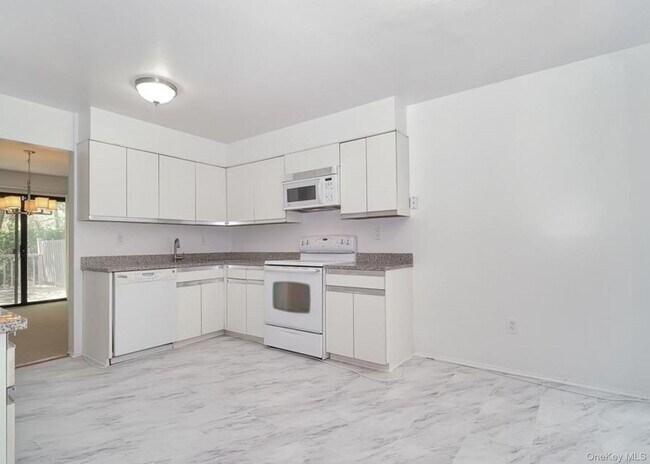 Foto del edificio - 277 Vista Dr