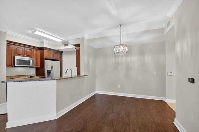 Foto del edificio - 1660 Renaissance Commons Blvd