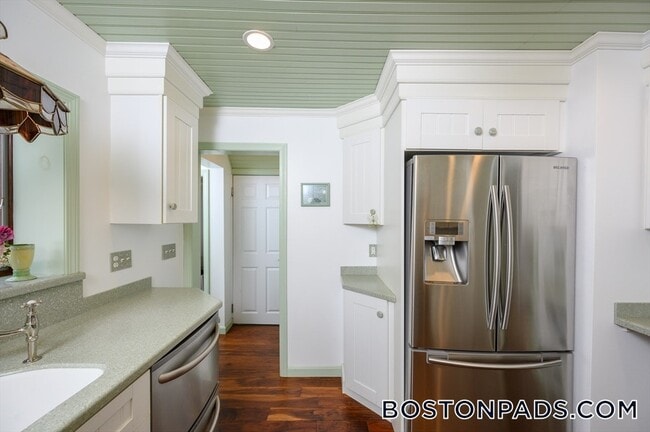 Foto del edificio - 62 Lawn Ave