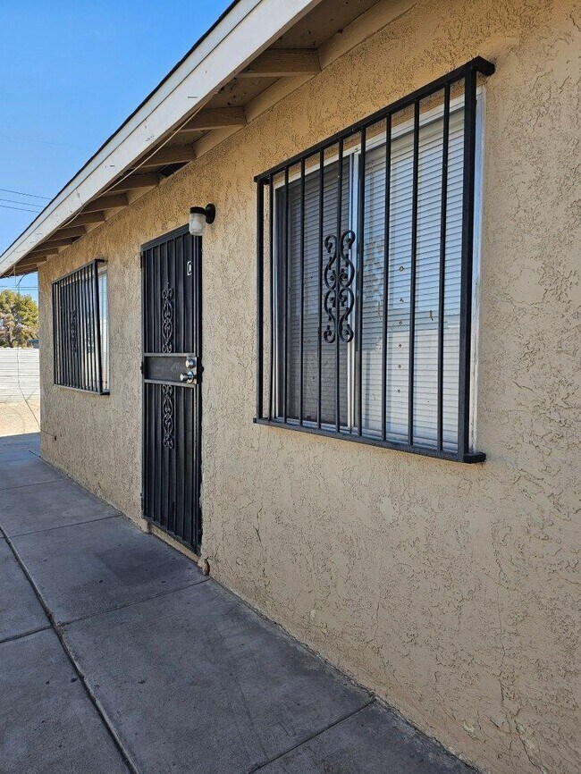 Foto del edificio - 2428 Statz St