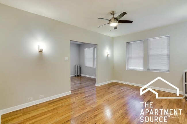 Foto del edificio - 836 E 53rd St