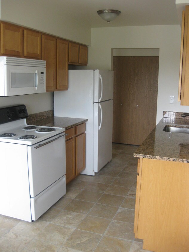 5216 Perry Rd Unit 1604, Grand Blanc, MI 48439 Apartment for Rent in