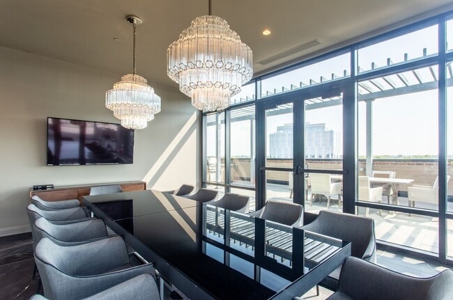 Interior Photo - Hubbard Park Place