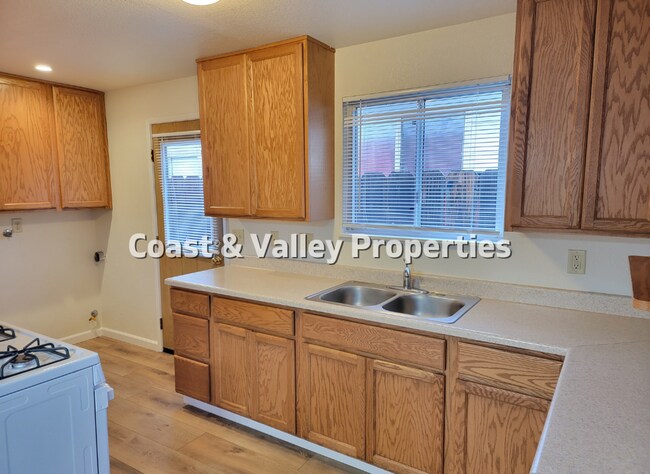 Foto del edificio - 1085 Sharon Dr