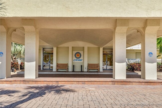 Building Photo - 10000 S Ocean Dr