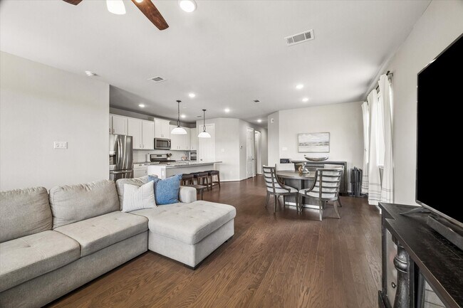 Foto del edificio - 13317 Emerald Mallard Dr