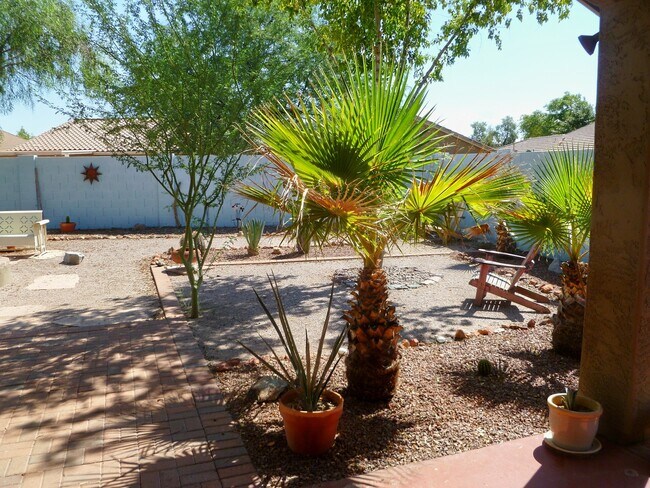 Foto del edificio - Great 3bdrm plus in Gated Community in Johnson Ranch