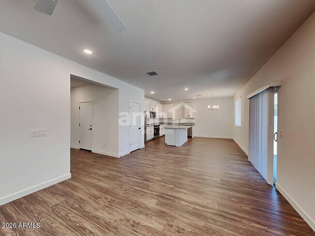 Foto del edificio - 4137 S 105th Dr