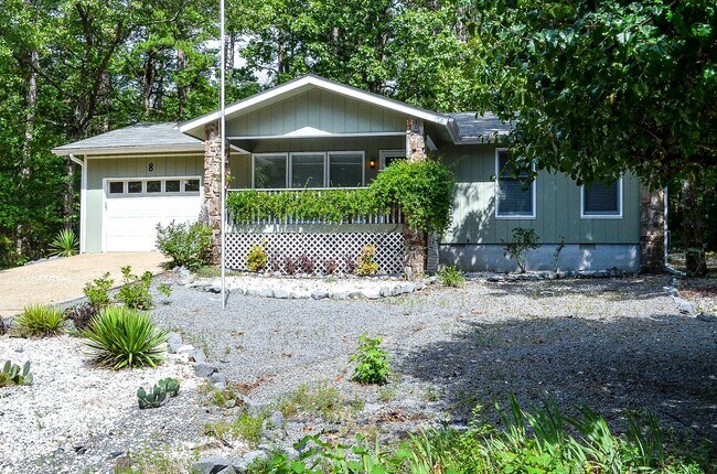 Foto del edificio - Central Hot Springs Village/Home/Unfurnished