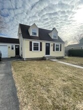 Building Photo - 94 Puritan Dr