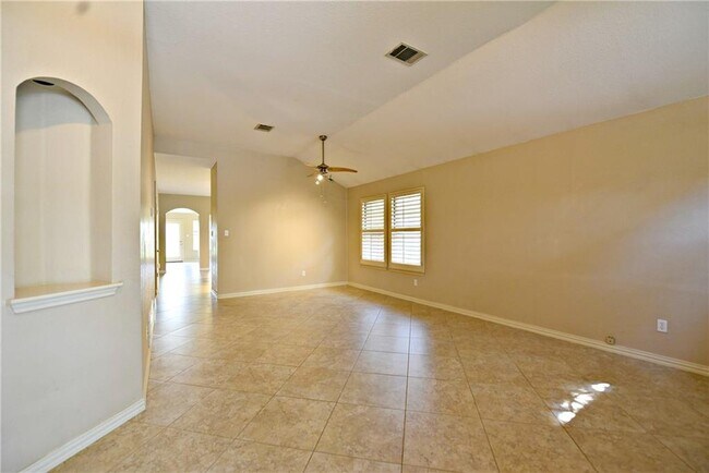 Foto del edificio - 3500 Kissman Dr