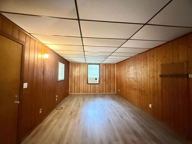 Building Photo - 6010 Sewell St