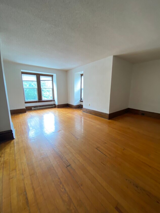 Primary Photo - 2237 N 2nd St