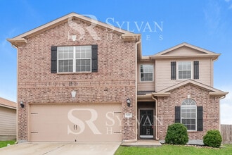 Building Photo - 137 Robertson Ln