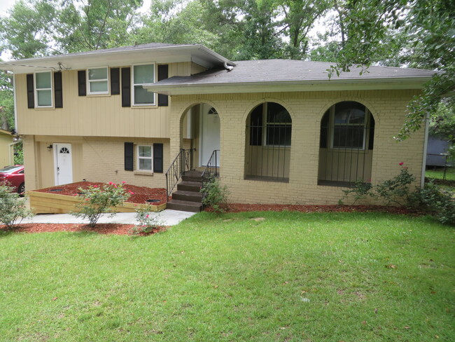 Building Photo - 3755 Cedar Hurst Way