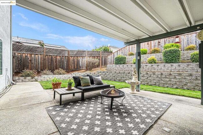 Foto del edificio - 1022 Village Dr