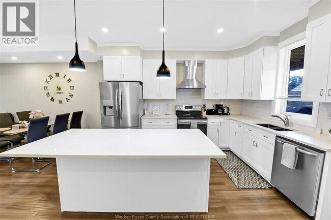 Photo du bâtiment - 955 Walker Rd