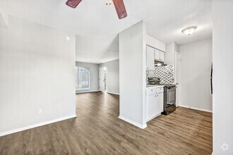 Interior Photo - Park at Timberlake