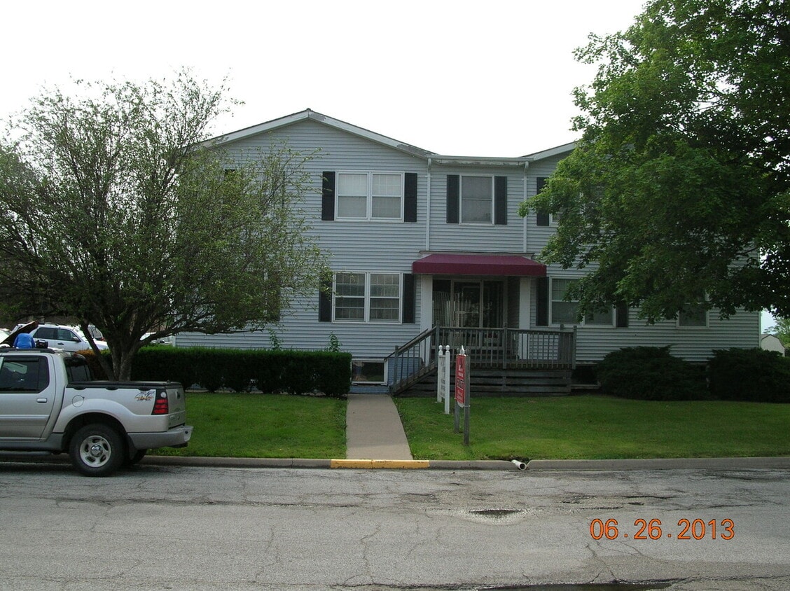 Building Photo - 6 Doctors Ln