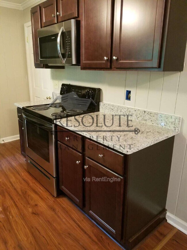 Foto del edificio - 6612 Pleasant Pines Dr