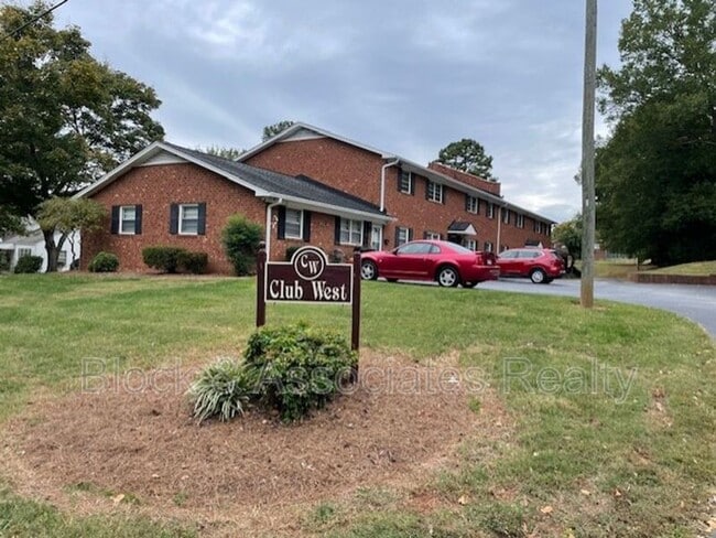 Building Photo - 110 Hedgecock Ave SW