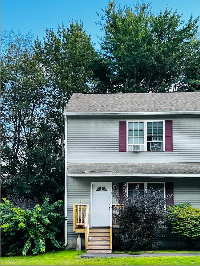 1434 Ohio St Unit 1434 Ohio Street 48, Bangor, ME 04401 Apartments in