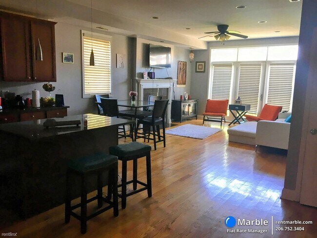 Foto del edificio - 3 br, 2 bath Condo - 4532 S Indiana Ave Ap...