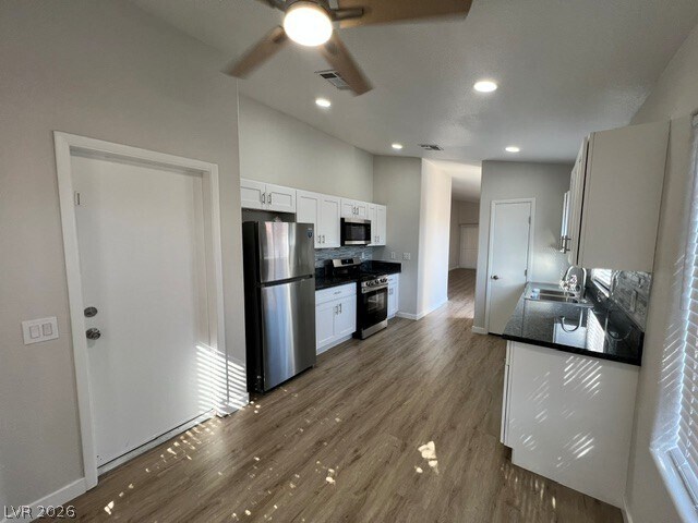 Foto del edificio - 7800 Seychelles Ct