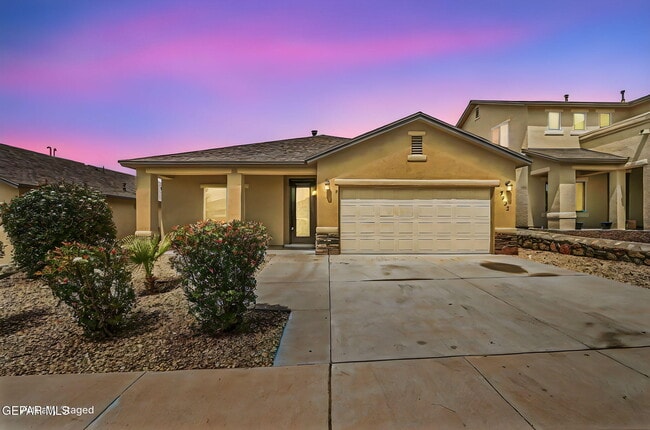 Building Photo - 7533 Red Cedar Dr