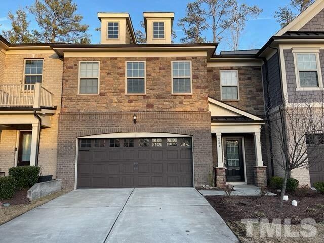 Foto principal - 321 Castle Rock Ln