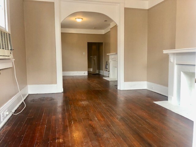 Foto del edificio - 3029 Banks St