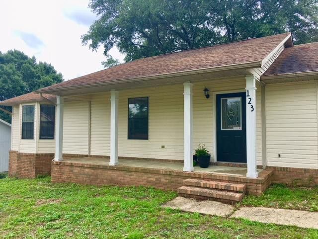 Front Porch - 123 Edna Dr