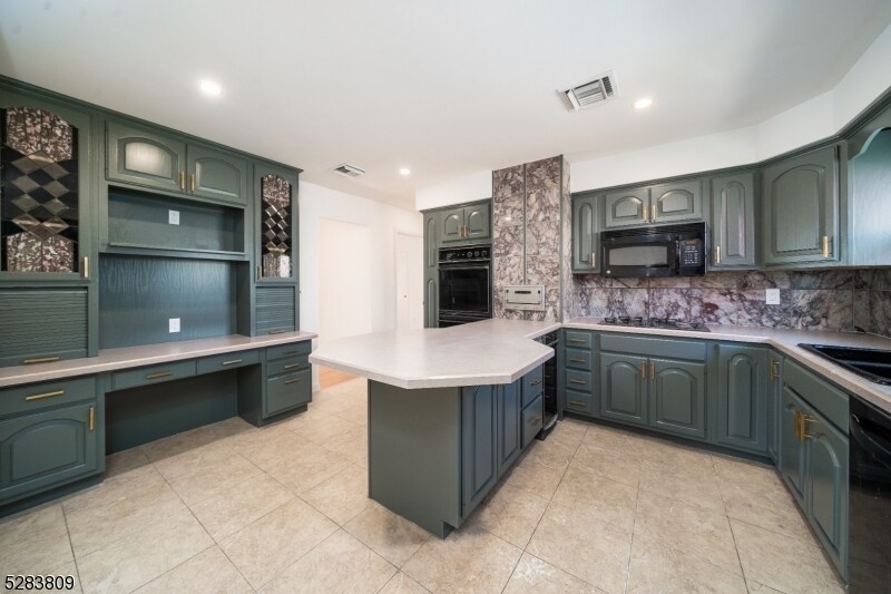 Foto principal - 305 South Pkwy
