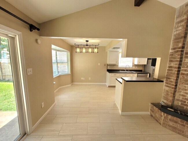 Building Photo - 22 W Broken Oak Ct