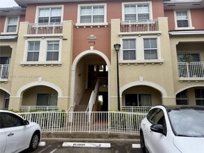 Building Photo - 8999 NW 107 Ct