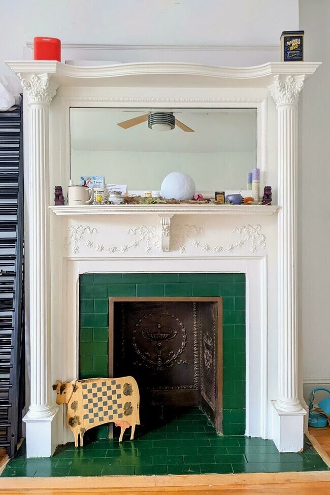 Foto del edificio - 2726 N Calvert St