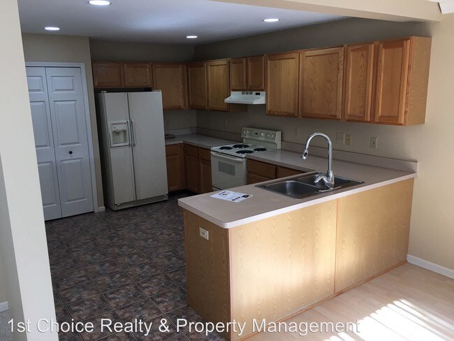 Building Photo - 2 br, 2.5 bath House - 42200 Aspen Court