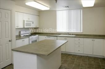 NA - 19200 Nordhoff St