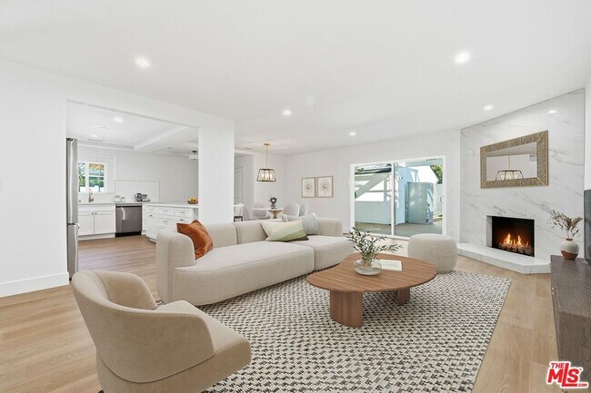 Foto del edificio - 12455 Milbank St