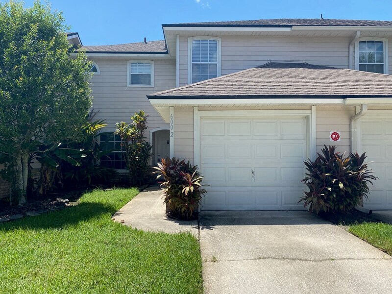 600 N Covered Bridge Rd, Jacksonville, FL 32259 Townhome Rentals in