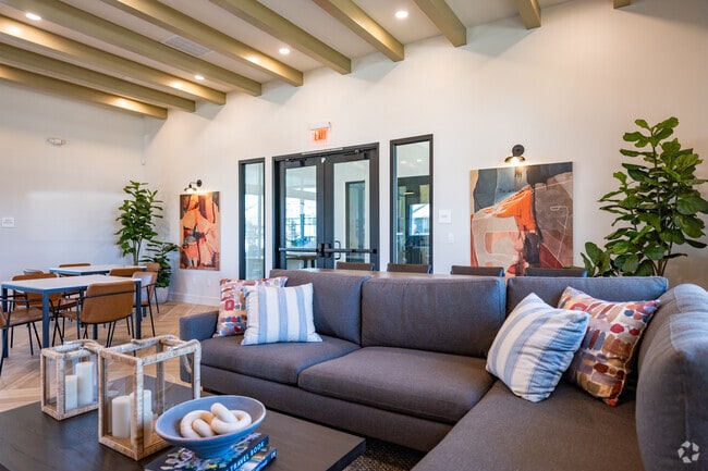 Clubhouse - Sierra Vista