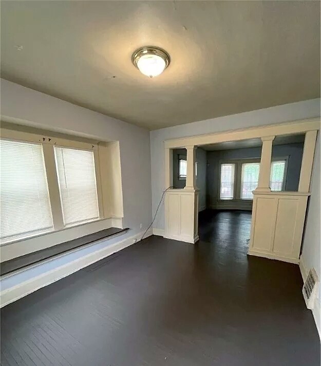 Foto del edificio - 845 Berry St