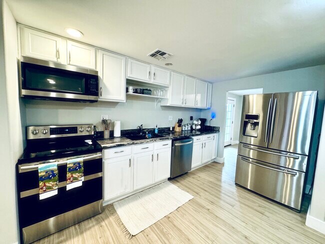 Foto del edificio - 14042 N 38th Pl