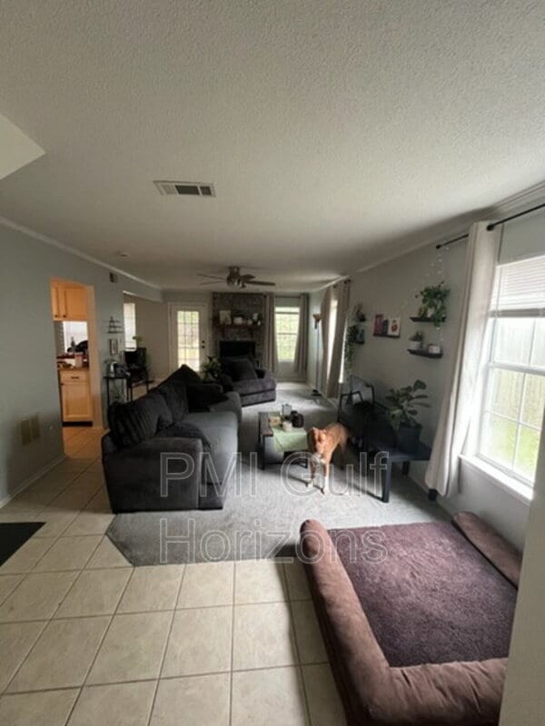 Foto del edificio - 4609 Lennox Pl