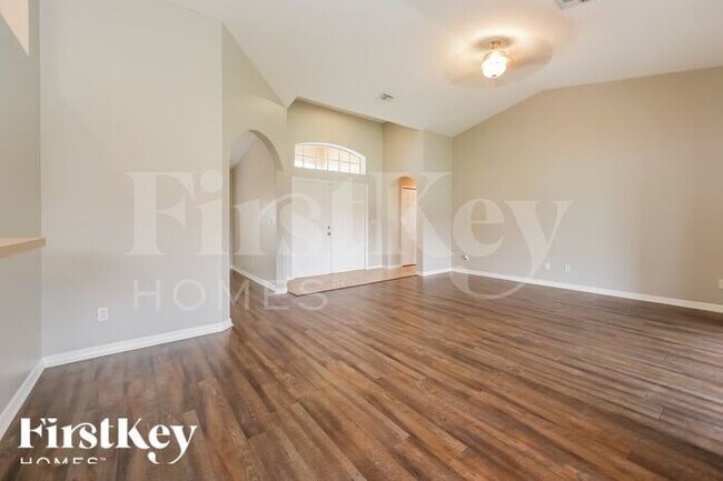 Foto del edificio - 2708 NW 1st St