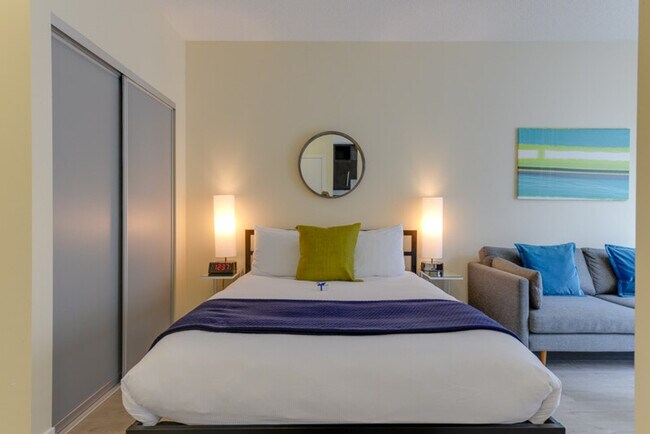 Photo du bâtiment - 217 Adelaide St W