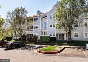 Building Photo - 8360 Montgomery Run Rd