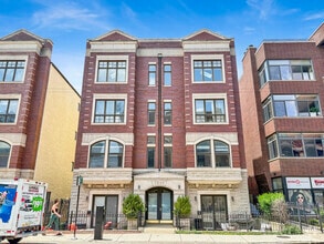 Building Photo - 2846 N Halsted St