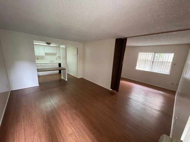 Building Photo - 5625 Santa Anita Ave